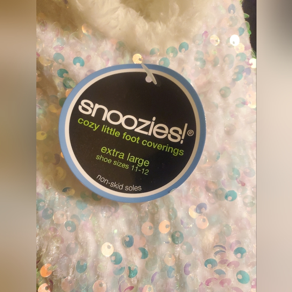 SOLD: NWT SEQUIN SNOOZIES XL/11-12